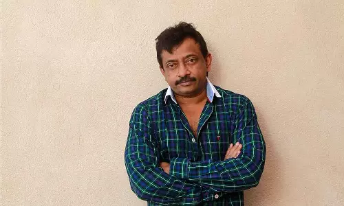 ഇന്ത്യയിൽ ഒരു ദിവസം മാത്രമാണ് ദീപാവലിയെങ്കിൽ ഗസ്സയിൽ എന്നും ദീപാവലി എന്ന് രാംഗോപാൽ വർമ്മയുടെ പോസ്റ്റ്; വിമർശനവുമായി സോഷ്യൽ മീഡിയ