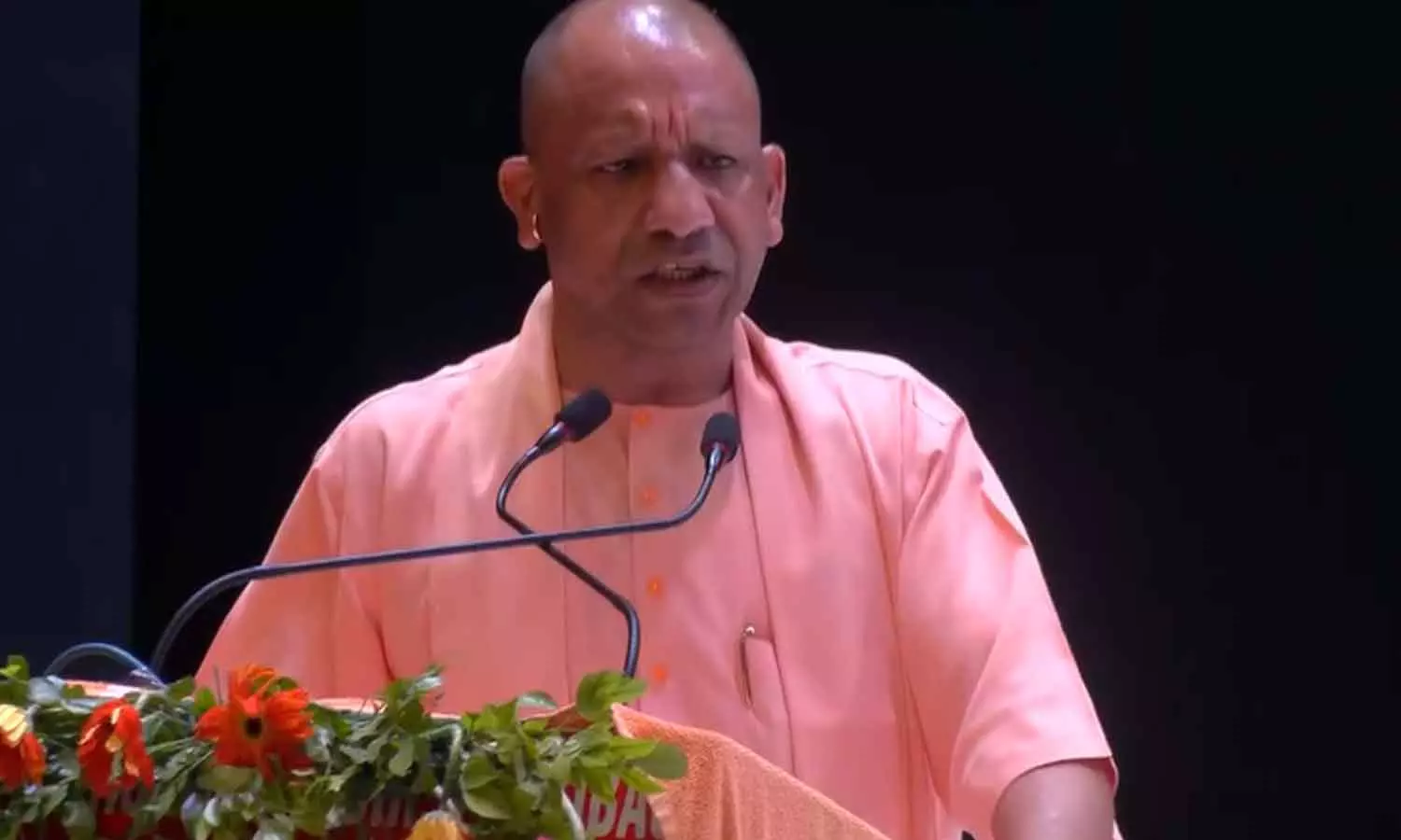 ഹലാൽ ഉൽപ്പന്നങ്ങൾ വാങ്ങരുത്, ആ പണം ഭീകരപ്രവർത്തനങ്ങൾക്ക് ഉപയോഗിക്കുന്നു: യോഗി ആദിത്യനാഥ്‌