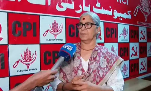 ഇന്‍ഡ്യ സഖ്യം പാഠം പഠിക്കാത്തതിന്റെ കാഴ്ചകളാണ് ബിഹാറിൽ കാണുന്നത്; ആനി രാജ