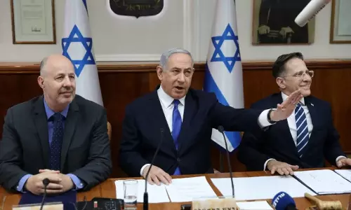 ഖത്തർ ആക്രമണത്തെയും ഗസ്സ അധിനിവേശത്തെയും ചൊല്ലിയുള്ള തർക്കം; ഇസ്രായേലിലെ ഉന്നത സുരക്ഷാ ഉപദേഷ്ടാവിനെ പുറത്താക്കി നെതന്യാഹു ഖത്തർ ആക്രമണത്തെയും ഗസ്സ അധിനിവേശത്തെയും ചൊല്ലിയുള്ള തർക്കം; ഇസ്രായേലിലെ ഉന്നത സുരക്ഷാ ഉപദേഷ്ടാവിനെ പുറത്താക്കി നെതന്യാഹു