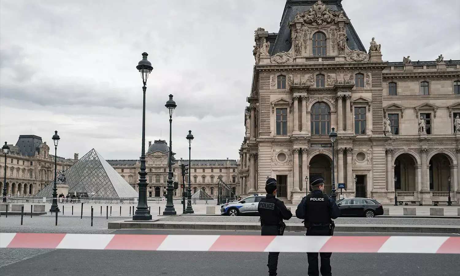 Jewellery Heist: Louvre Chief Blames CCTV Gaps
