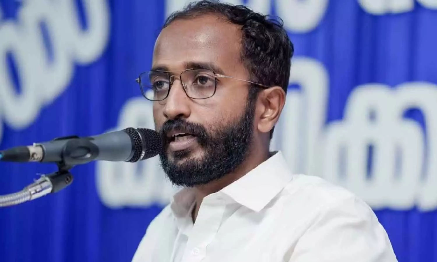 പിണറായി കേരളത്തിന്റെ വിദ്യാഭ്യാസ മേഖലയെ ആർഎസ്എസിന് വിറ്റു: അലോഷ്യസ് സേവ്യർ