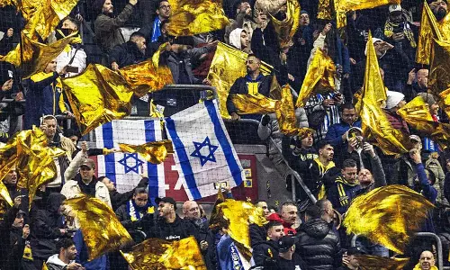 മുസ്ലിംകളെ ആക്രമിക്കുന്ന ഇസ്രായേൽ ആരാധകർ; മക്കാബി ഫാൻസിന് യുകെയിൽ വിലക്ക് മുസ്ലിംകളെ ആക്രമിക്കുന്ന ഇസ്രായേൽ ആരാധകർ; മക്കാബി ഫാൻസിന് യുകെയിൽ വിലക്ക്