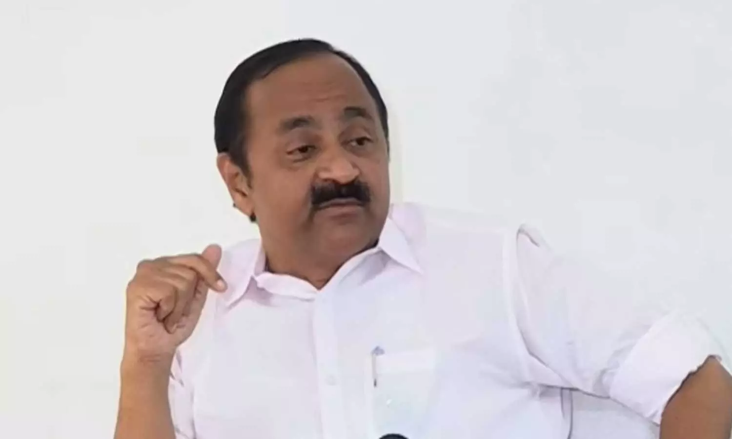 സിപിഎമ്മിന് സിപിഐയേക്കാൾ വലുതാണ് ഇപ്പോൾ ആർഎസ്എസ്; വി.ഡി സതീശൻ സിപിഎമ്മിന് സിപിഐയേക്കാൾ വലുതാണ് ഇപ്പോൾ ആർഎസ്എസ്; വി.ഡി സതീശൻ