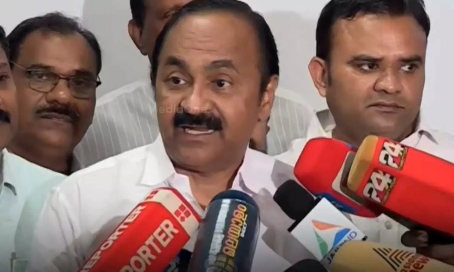 സിപിഎമ്മിനു പ്രധാനം ബിജെപി, സിപിഐ മന്ത്രിമാർക്ക് മുന്നണിയിൽ ഒരുവിലയുമില്ല; വി.ഡി സതീശൻ സിപിഎമ്മിനു പ്രധാനം ബിജെപി, സിപിഐ മന്ത്രിമാർക്ക് മുന്നണിയിൽ ഒരുവിലയുമില്ല; വി.ഡി സതീശൻ