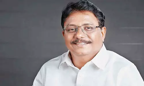 താലിബാനികളെ ഭയമില്ലെന്ന് സിപിഎം പ്രതിനിധി; അത്തരം ചാപ്പയടി എകെജി സെന്ററിൽ വെച്ചാൽ മതിയെന്ന് അവതാരകൻ