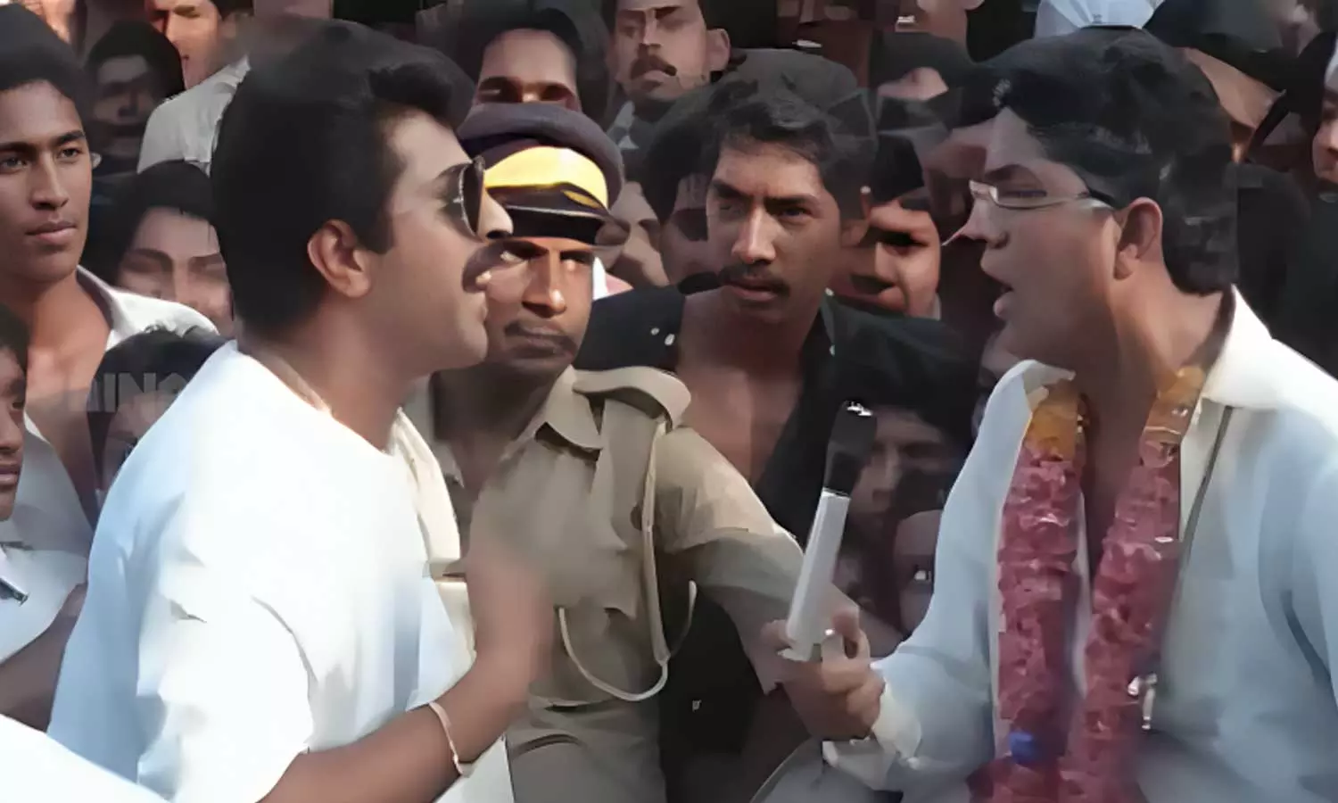 ജോഷി ചതിച്ചാശാനേ... : ജനങ്ങളെ പറഞ്ഞു പറ്റിച്ച ആ നുണക്ക് 35 വർഷം ജോഷി ചതിച്ചാശാനേ... : ജനങ്ങളെ പറഞ്ഞു പറ്റിച്ച ആ നുണക്ക് 35 വർഷം