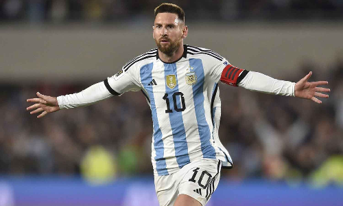 നവംബറില്‍ മെസി കേരളത്തിലേക്ക് വരില്ലെന്ന് സ്പോണ്‍സര്‍മാര്‍