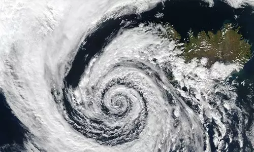 മോൻത ചുഴലിക്കാറ്റ് വരുന്നു; മൂന്ന് സംസ്ഥാനങ്ങളില്‍ കനത്ത ജാഗ്രതാ നിര്‍ദേശം