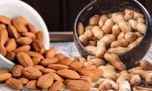 നിലക്കടലയോ ബദാമോ?; ശരീരഭാരം കുറയ്ക്കാൻ ഏതാണ് കൂടുതൽ നല്ലത്?