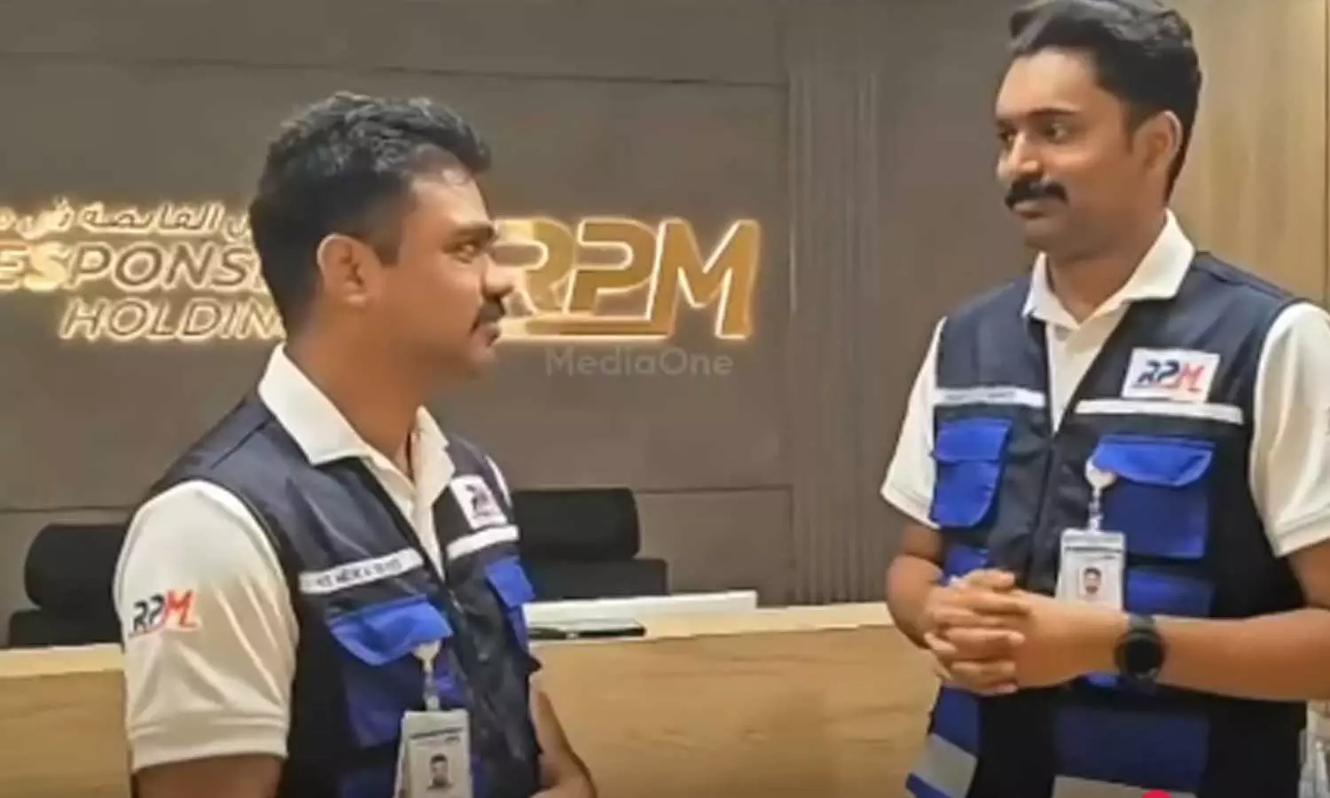 ദൈവത്തിന്റെ കരങ്ങൾ...വിമാനയാത്രയിൽ ഹൃദയാഘാതം അനുഭവപ്പെട്ട യാത്രക്കാരനെ രക്ഷപ്പെടുത്തി രണ്ട് മലയാളി നഴ്സുമാർ