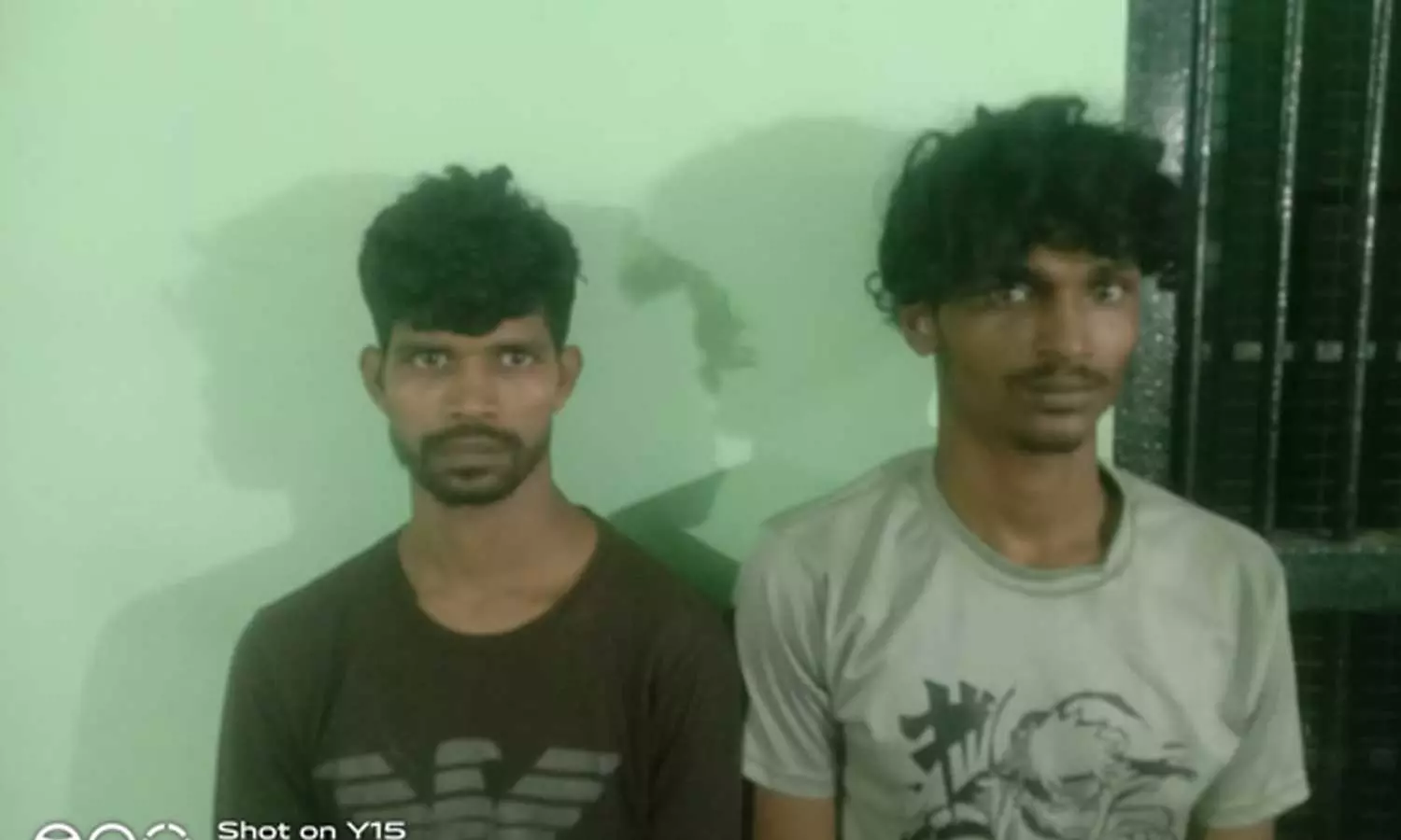 മൂവാറ്റുപുഴയിൽ പൊലീസ് കസ്റ്റഡിയിൽ നിന്ന് പ്രതികൾ രക്ഷപ്പെട്ടു