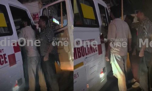 സൈഡ് നല്കാത്തതിനെച്ചൊല്ലി തര്ക്കം; ആംബുലൻസ് തടഞ്ഞു നിർത്തി ഡ്രൈവറെ മർദിച്ച് യുവാക്കള് സൈഡ് നല്കാത്തതിനെച്ചൊല്ലി തര്ക്കം; ആംബുലൻസ് തടഞ്ഞു നിർത്തി ഡ്രൈവറെ മർദിച്ച് യുവാക്കള്