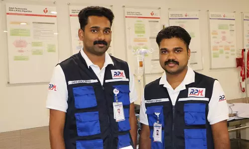 യുഎഇയിൽ ജോലിക്ക് ചേരാനായി ആദ്യ യാത്ര; വിമാനത്തിൽ ഹൃദയാഘാതമുണ്ടായ യാത്രക്കാരന് രക്ഷകരായി മലയാളി നഴ്സുമാർ