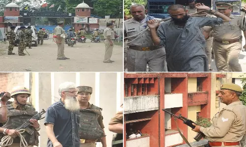 2007 രാംപൂർ സിആർപിഎഫ് ക്യാമ്പ് ആക്രമണം; പാക് പൗരന്മാർ ഉൾപ്പെടെ നാല് പേരുടെ വധശിക്ഷ അലഹബാദ് ഹൈക്കോടതി റദ്ദാക്കി 2007 രാംപൂർ സിആർപിഎഫ് ക്യാമ്പ് ആക്രമണം; പാക് പൗരന്മാർ ഉൾപ്പെടെ നാല് പേരുടെ വധശിക്ഷ അലഹബാദ് ഹൈക്കോടതി റദ്ദാക്കി