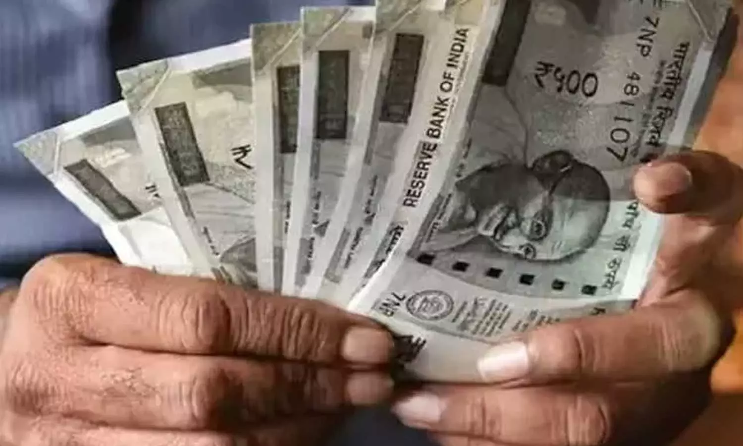 വർധിപ്പിച്ച പെൻഷൻ നവംബറിൽ വിതരണം ചെയ്യും വർധിപ്പിച്ച പെൻഷൻ നവംബറിൽ വിതരണം ചെയ്യും