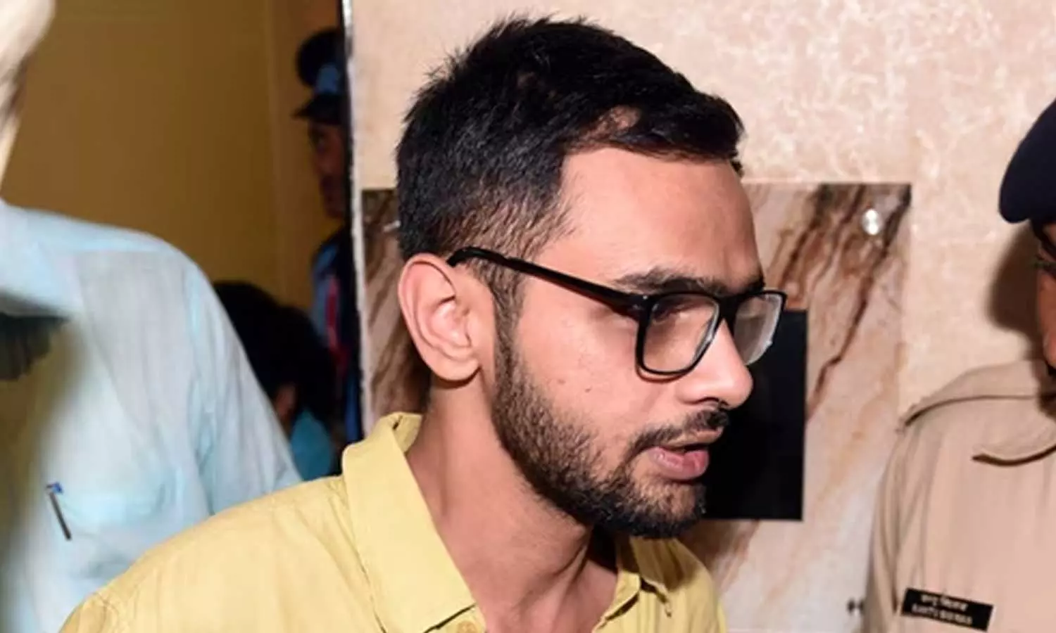 കലാപ സമയത്ത് ഉമർ ഖാലിദ് ഡൽഹിയിൽ ഉണ്ടായിരുന്നില്ല; കപിൽ സിബൽ സുപ്രിംകോടതിയിൽ കലാപ സമയത്ത് ഉമർ ഖാലിദ് ഡൽഹിയിൽ ഉണ്ടായിരുന്നില്ല; കപിൽ സിബൽ സുപ്രിംകോടതിയിൽ