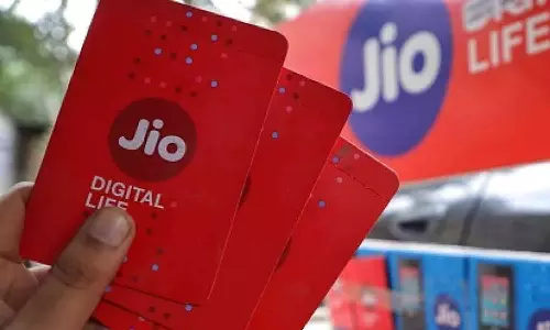 കേരളത്തിൽ നേട്ടമുണ്ടാക്കി ജിയോ; പുതിയ കണക്കുകൾ നൽകുന്ന സൂചനയെന്ത് ?