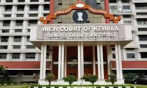 വാർഡ് വിഭജനത്തിൽ ഹൈക്കോടതി ഇടപെടൽ; തുടർനടപടികൾ കോടതിയുടെ വിധിപ്രകാരം വാർഡ് വിഭജനത്തിൽ ഹൈക്കോടതി ഇടപെടൽ; തുടർനടപടികൾ കോടതിയുടെ വിധിപ്രകാരം