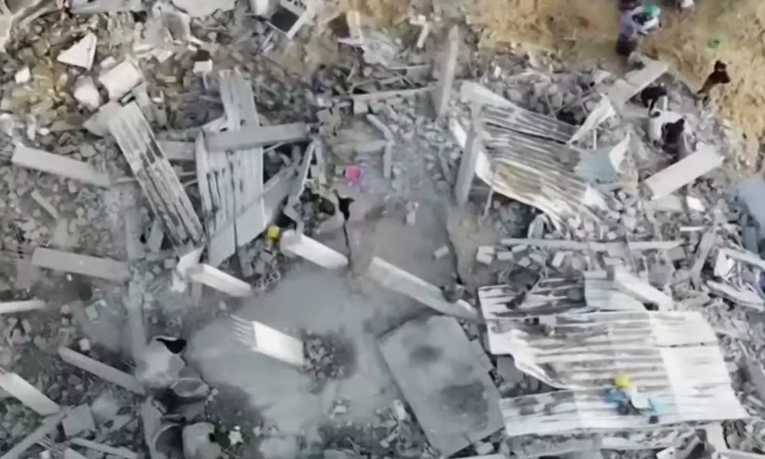 വെടിനിർത്തൽ കരാർ ലംഘിച്ച് തുടർച്ചയായ അഞ്ചാം ദിവസവും ഗസ്സയിൽ ഇസ്രായേൽ കുരുതി;ഫലസ്തീനികൾക്ക് നേരെ വ്യാപക അതിക്രമം വെടിനിർത്തൽ കരാർ ലംഘിച്ച് തുടർച്ചയായ അഞ്ചാം ദിവസവും ഗസ്സയിൽ ഇസ്രായേൽ കുരുതി;ഫലസ്തീനികൾക്ക് നേരെ വ്യാപക അതിക്രമം