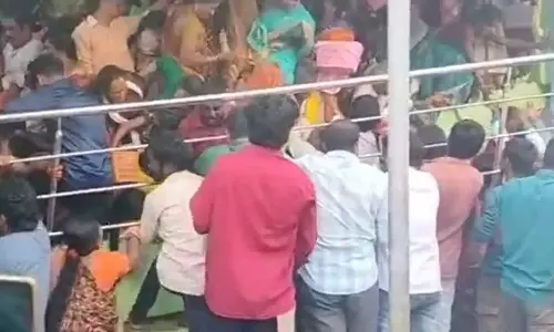 ആന്ധ്ര ശ്രീകാകുളം ദുരന്തം: ക്ഷേത്രം നിർമിച്ചത് അനുമതിയില്ലാതെ; ഉടമയ്ക്കെതിരെ നരഹത്യക്ക് കേസ്