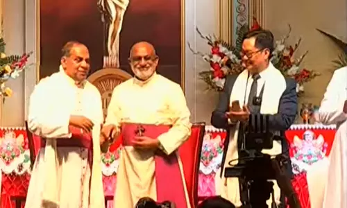 ഫരീദാബാദ് അതിരൂപതയുടെ പ്രഥമ ആർച്ച് ബിഷപ്പായി കുര്യാക്കോസ് ഭരണികുളങ്ങര ചുമതലയേറ്റു