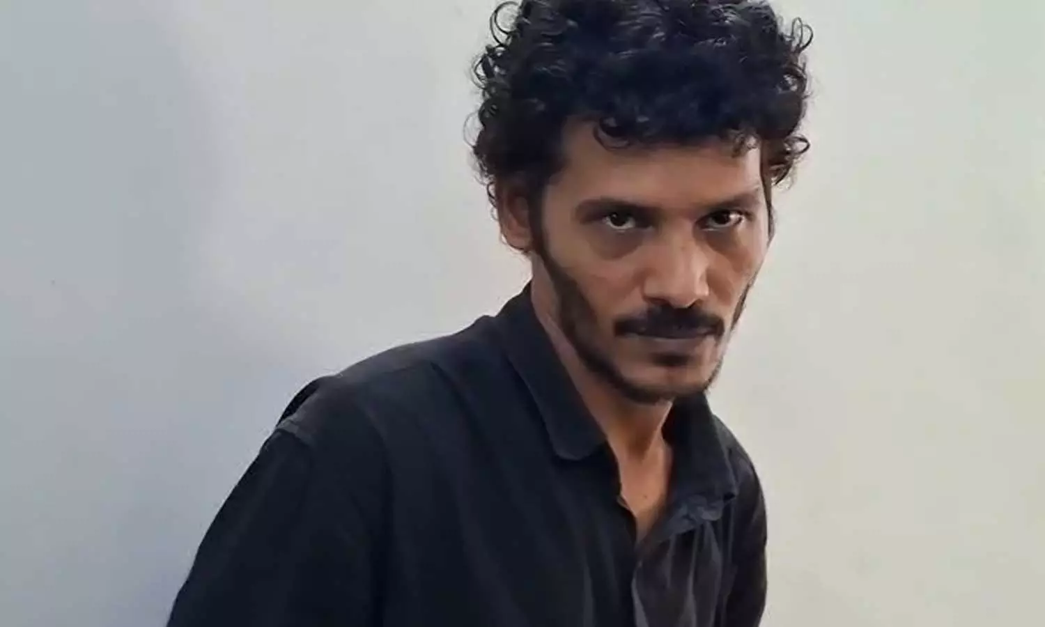 വീട്ടിൽ ഉറങ്ങിക്കിടന്ന പന്ത്രണ്ടുകാരിയെ പീഡിപ്പിക്കാൻ ശ്രമിച്ച  യുവാവ് അറസ്റ്റില്‍