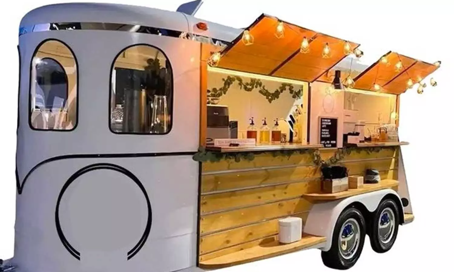 Saudi Arabia restricts mobile food trucks; bans them in residential areas