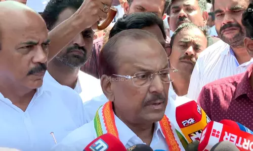 ജനങ്ങളെ വേട്ടയാടിയിട്ട് കാര്യമില്ല, അടിച്ചൊതുക്കി പ്ലാന്റ് തുറക്കാനാണ് നീക്കമെങ്കിൽ അനുവദിക്കില്ല: പി.കെ കുഞ്ഞാലിക്കുട്ടി ജനങ്ങളെ വേട്ടയാടിയിട്ട് കാര്യമില്ല, അടിച്ചൊതുക്കി പ്ലാന്റ് തുറക്കാനാണ് നീക്കമെങ്കിൽ അനുവദിക്കില്ല: പി.കെ കുഞ്ഞാലിക്കുട്ടി