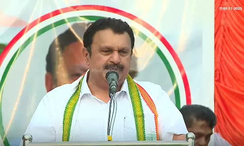 ഒന്നും കക്കാൻ കിട്ടാത്തത് ശശീന്ദ്രന് മാത്രമാണ്, വനത്തിലെ തടി അന്തപ്പൻ മുതലാളി വെട്ടിക്കൊണ്ടുപോയി: കെ.മുരളീധൻ