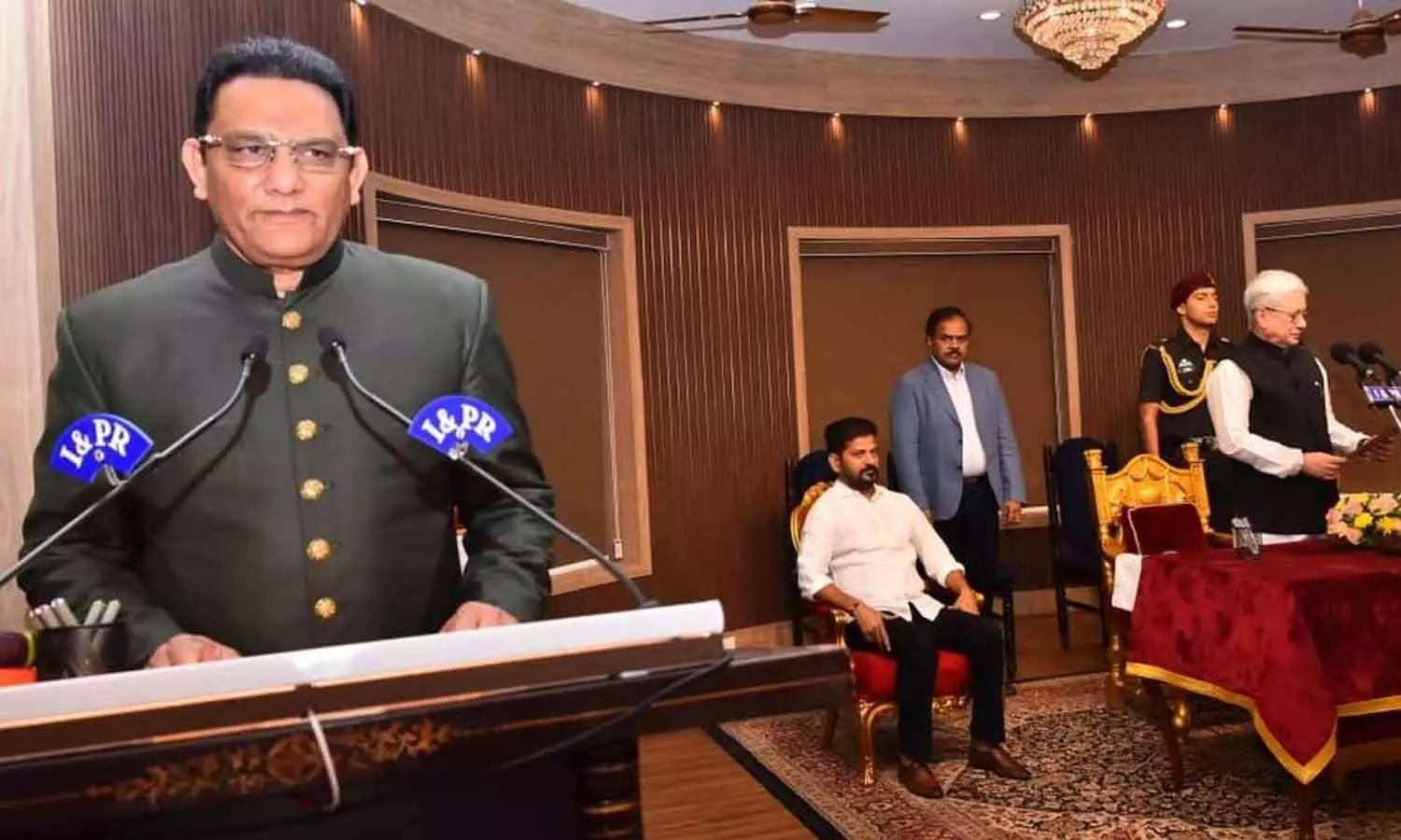 രേവന്ത് റെഡ്ഡി സർക്കാറിൽ മന്ത്രിയായി ചുമതലയേറ്റ അസ്ഹറുദ്ദീന് വകുപ്പുകളായി