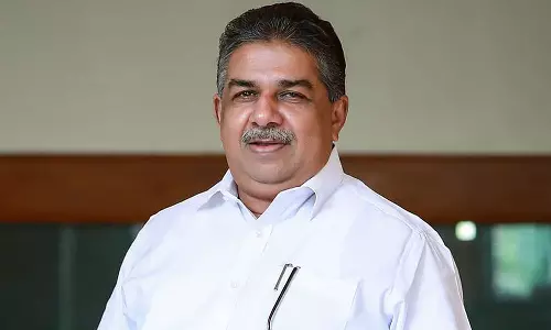 വേടനെ പോലും സ്വീകരിച്ചു; പരാതികളില്ലാതെ അഞ്ച് വർഷം അവാർഡ് പ്രഖ്യാപിച്ചതായി സജി ചെറിയാൻ വേടനെ പോലും സ്വീകരിച്ചു; പരാതികളില്ലാതെ അഞ്ച് വർഷം അവാർഡ് പ്രഖ്യാപിച്ചതായി സജി ചെറിയാൻ