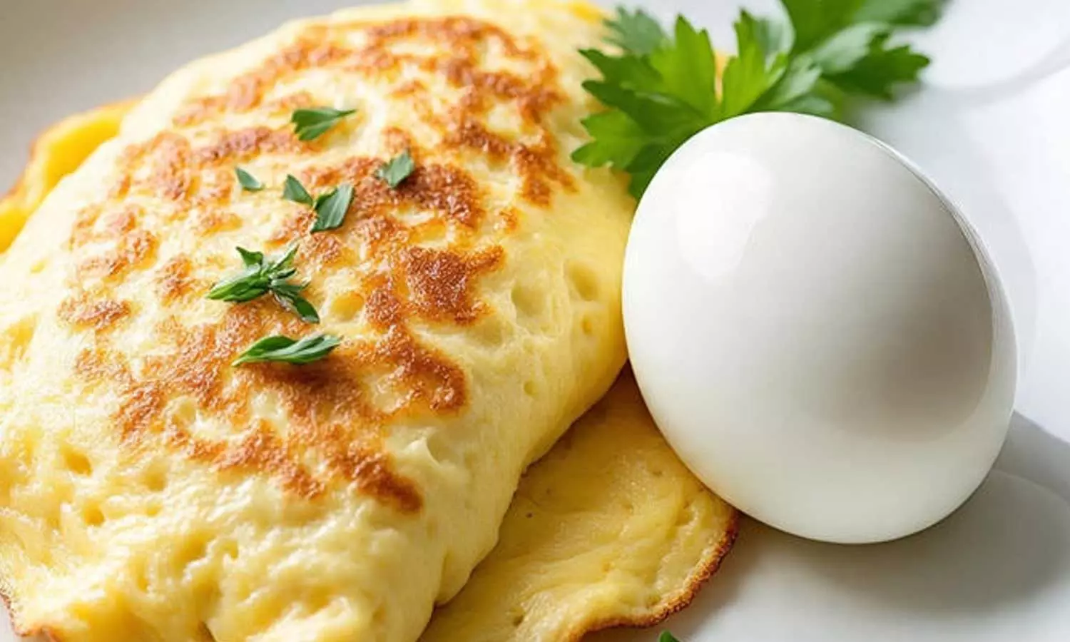 ഓംലറ്റോ പുഴുങ്ങിയ മുട്ടയോ? ശരീരഭാരം കുറക്കാൻ ഏതാണ് നല്ലത്