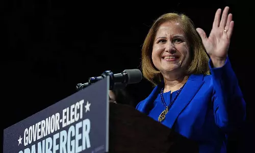 മംദാനിക്ക് പിന്നാലെ ചരിത്രമെഴുതി ഗസാല ഹാഷ്മി: വെർജീനിയ ലഫ്.ഗവർണറായി ഇന്ത്യന് വംശജ, പദവിയിലെത്തുന്ന ആദ്യ മുസ്ലിം വനിത മംദാനിക്ക് പിന്നാലെ ചരിത്രമെഴുതി ഗസാല ഹാഷ്മി: വെർജീനിയ ലഫ്.ഗവർണറായി ഇന്ത്യന് വംശജ, പദവിയിലെത്തുന്ന ആദ്യ മുസ്ലിം വനിത