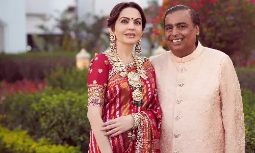 അന്ന് നഴ്സറി ടീച്ചർ 800 രൂപ ശമ്പളം, ഇന്ന് റിലയൻസ് ഫൗണ്ടേഷൻ ചെയർപേഴ്‌സൺ 2,340 കോടിയുടെ ആസ്തി; നിത അംബാനിയുടെ ജീവിതം