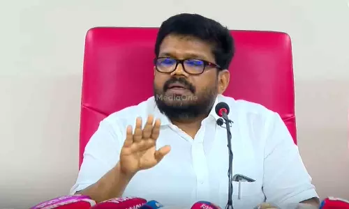 നിങ്ങള് പോയി ഡിവൈഎഫ്‌ഐയോട് ചോദിക്ക് ബോംബ് നിർമാണത്തിനിടെ കൊല്ലപ്പെട്ടയാളെ രക്തസാക്ഷിയാക്കിയതിൽ കെ.കെ രാഗേഷ്‌