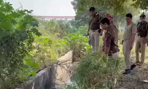 തലയും കൈകളും മുറിച്ച് മാറ്റിയ നിലയില്‍ യുവതിയുടെ മൃതദേഹം; പൊലീസിനെ അറിയിച്ചത് ശുചീകരണ തൊഴിലാളി