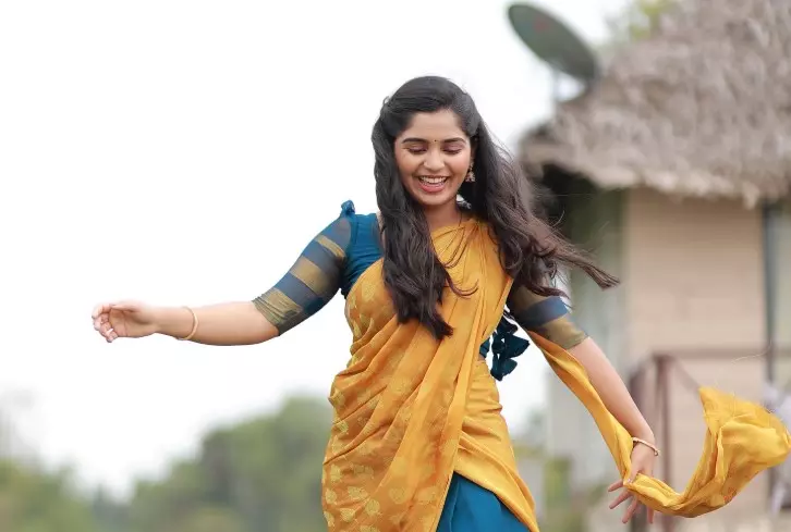 ശരീര ഭാരം എത്രയെന്ന് ചോദ്യം; യൂട്യൂബർക്ക് ചുട്ടമറുപടിയുമായി നടി ഗൗരി കിഷൻ ശരീര ഭാരം എത്രയെന്ന് ചോദ്യം; യൂട്യൂബർക്ക് ചുട്ടമറുപടിയുമായി നടി ഗൗരി കിഷൻ