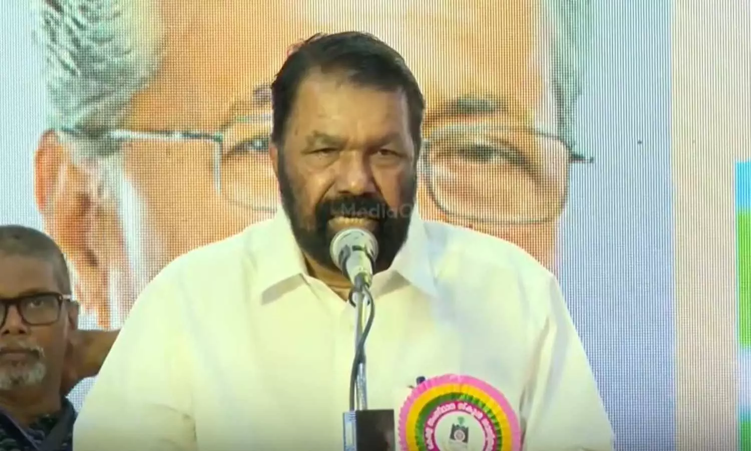 വിദ്യാഭ്യാസ വകുപ്പിൻ്റെ പരിപാടികൾക്ക് എല്ലാ സ്‌കൂളുകളിലും ഒരേ സ്വാഗത ഗാനം ആവണം: വി.ശിവൻകുട്ടി