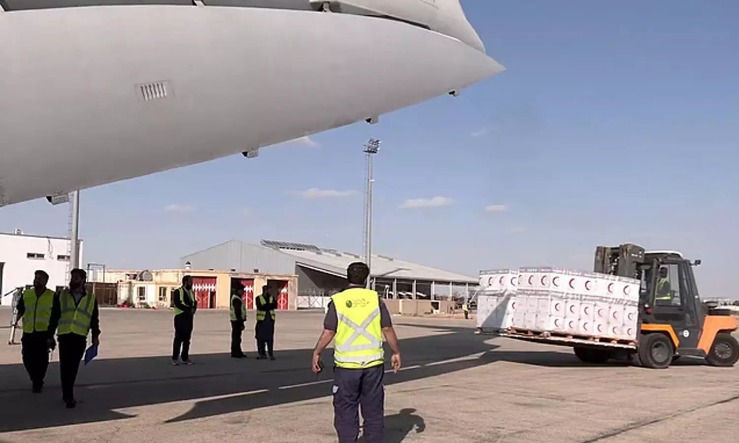 അഫ്​ഗാനിസ്ഥാൻ ഭൂകമ്പം, ദുരിതാശ്വാസ സംഘത്തെ അയച്ച് യുഎഇ