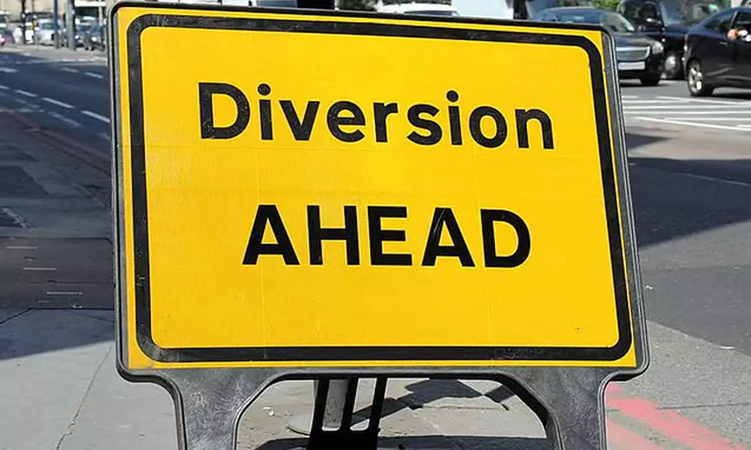 യാത്രക്കാർ ശ്രദ്ധിക്കുക! ദുബൈ അന്താരാഷ്ട്ര വിമാനത്താവളത്തിന് സമീപം റോഡ് അടച്ചിടും