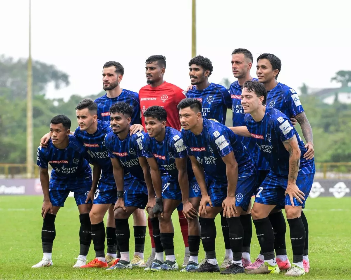 പ്രവർത്തനം നിർത്തി വെച്ച് കേരള ബ്ലാസ്റ്റേഴ്‌സ്; സീനിയർ താരങ്ങളെ തിരിച്ചയച്ചു