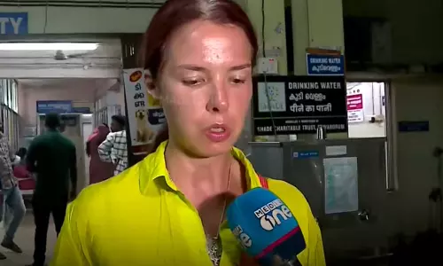 കേരളത്തിൽ സുരക്ഷിത അല്ല, തിരിച്ചുപോകാൻ ആലോചിക്കുകയാണ്; കോവളം ബീച്ചിൽ തെരുവ് നായയുടെ കടിയേറ്റ റഷ്യൻ വനിത