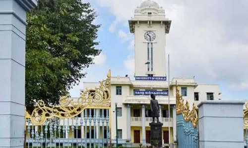 നീ പുലയൻ അല്ലേ ആ വാല് തന്നെ ധാരാളം; ജാതി അധിക്ഷേപത്തില്‍  കേരള സർവകലാശാല സംസ്കൃത വിഭാഗം മേധാവിക്കെതിരെ കേസെടുത്തു