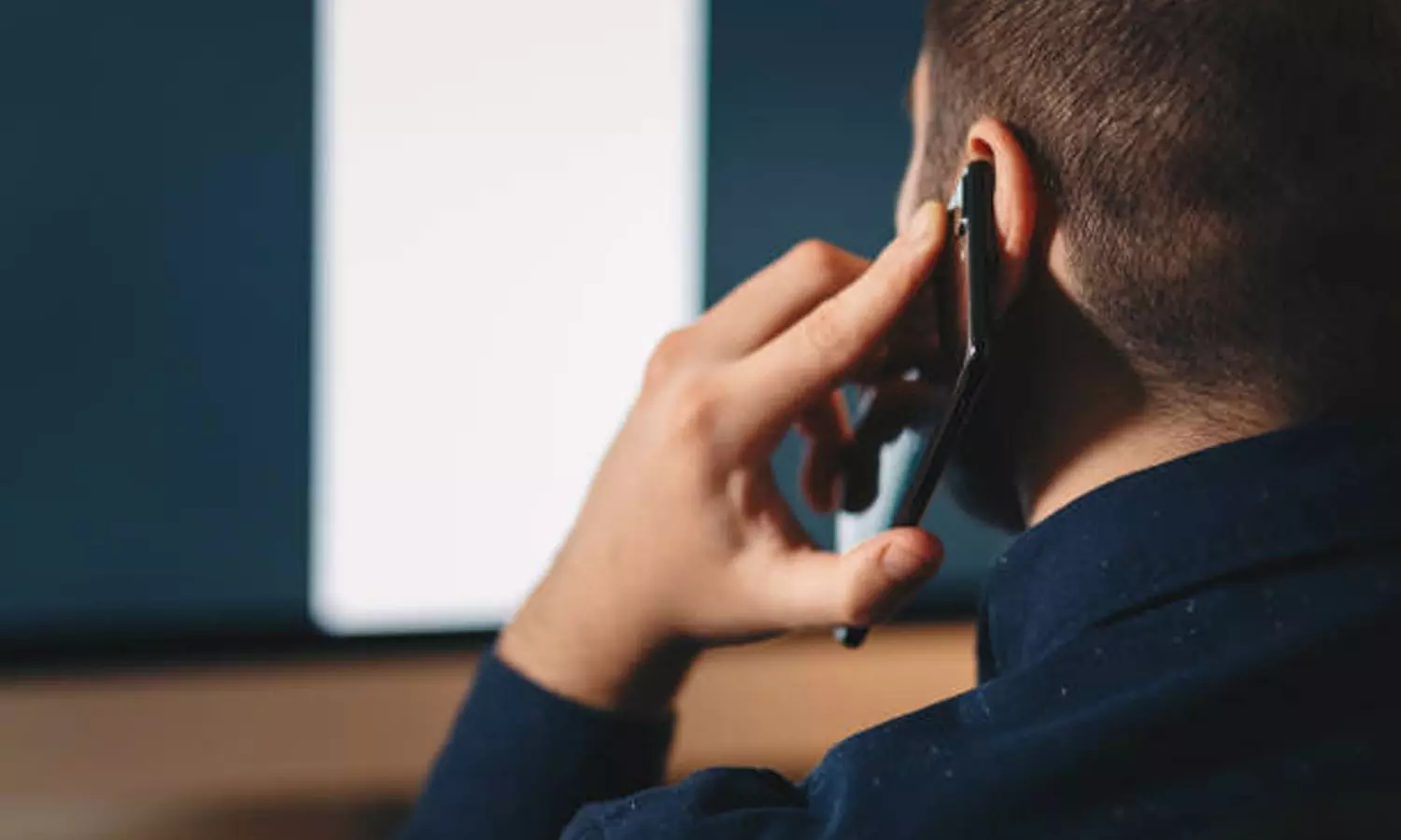 നിങ്ങളുടെ മൊബൈൽ ഫോണിന്റെ റേഡിയേഷൻ പരിധി അപകടത്തിലാണോ? ഇങ്ങനെ പരിശോധിക്കാം നിങ്ങളുടെ മൊബൈൽ ഫോണിന്റെ റേഡിയേഷൻ പരിധി അപകടത്തിലാണോ? ഇങ്ങനെ പരിശോധിക്കാം