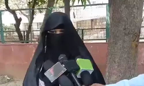 Remove your burqa, then enter Delhi hospital staff to woman