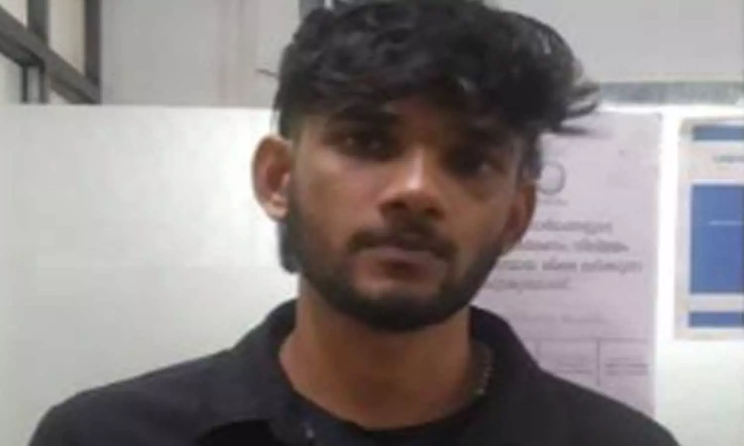 പ്രണയം നടിച്ച് വീഡിയോ കോളിലൂടെ സ്ക്രീൻ ഷോട്ട് എടുക്കും, പെയ്ഡ് ഗ്രൂപ്പുകളിൽ പ്രചരിപ്പിച്ച് പണം തട്ടും; യുവാവ് പിടിയിൽ