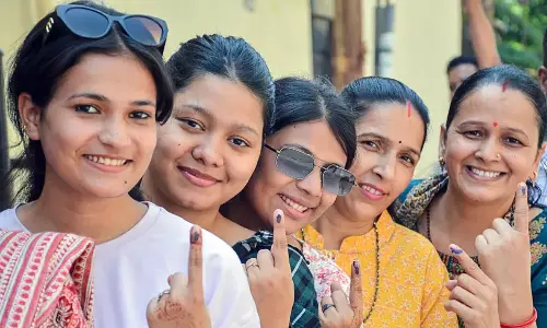 ബിഹാറിൽ അവസാനഘട്ട വോട്ടെടുപ്പ് ഇന്ന്; ഒന്നാം ഘട്ടത്തിലെ റെക്കോർഡ് പോളിംഗ് ആവർത്തിക്കുമോ? ബിഹാറിൽ അവസാനഘട്ട വോട്ടെടുപ്പ് ഇന്ന്; ഒന്നാം ഘട്ടത്തിലെ റെക്കോർഡ് പോളിംഗ് ആവർത്തിക്കുമോ?