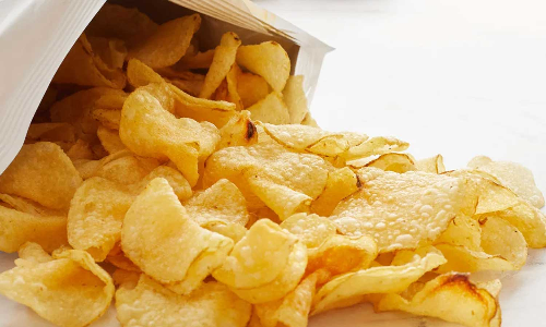 വീട്ടിലേക്ക് ഒരിക്കലും കയറ്റാൻ പാടില്ലാത്ത നാല് ഭക്ഷണങ്ങൾ; കാരണങ്ങൾ പറഞ്ഞ് കാർഡിയോളജിസ്റ്റ്