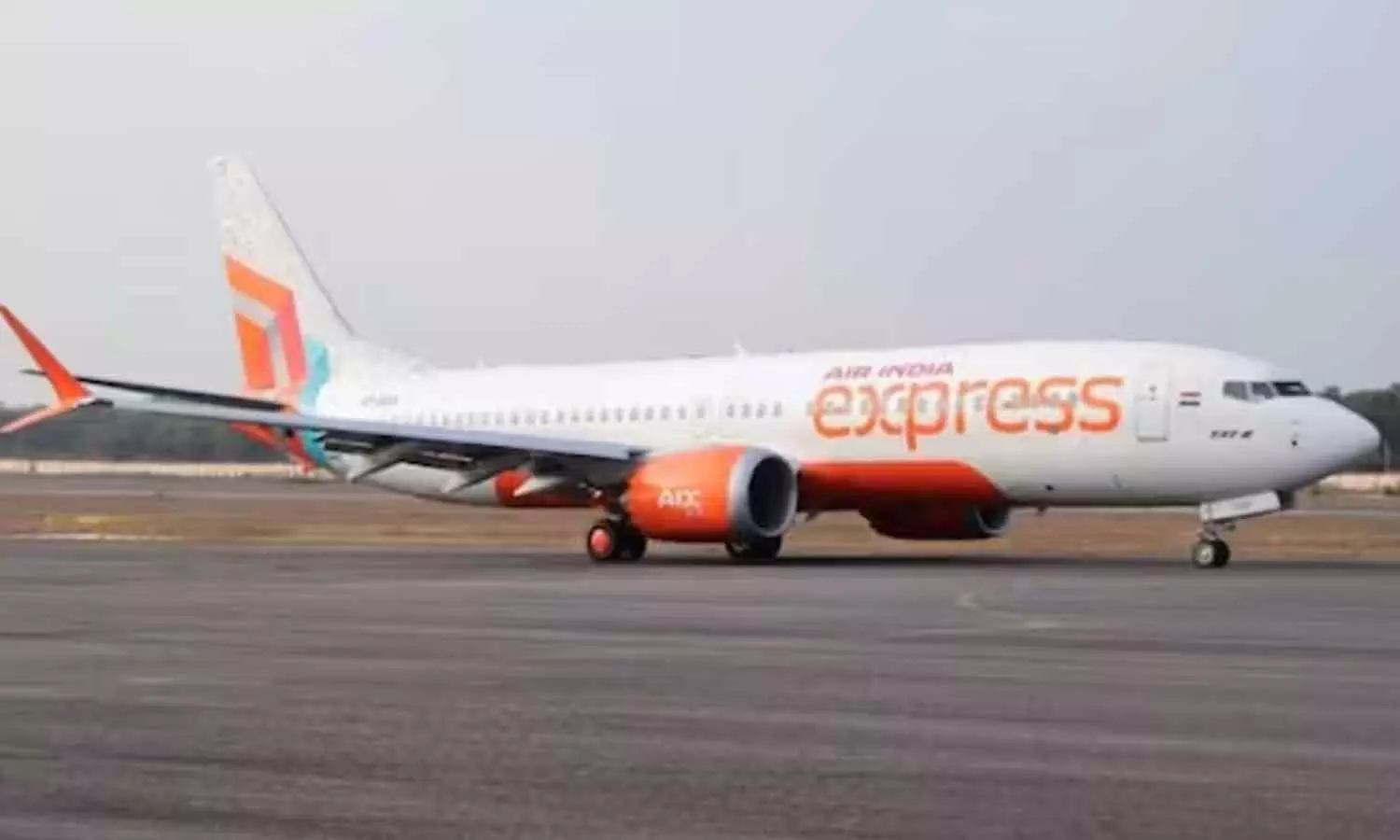 ഇൻഡിഗോ, എയർഇന്ത്യ എക്സ്പ്രസ് വിമാനങ്ങൾക്ക് ബോംബ് ഭീഷണി; സന്ദേശം വ്യാജം ഇൻഡിഗോ, എയർഇന്ത്യ എക്സ്പ്രസ് വിമാനങ്ങൾക്ക് ബോംബ് ഭീഷണി; സന്ദേശം വ്യാജം